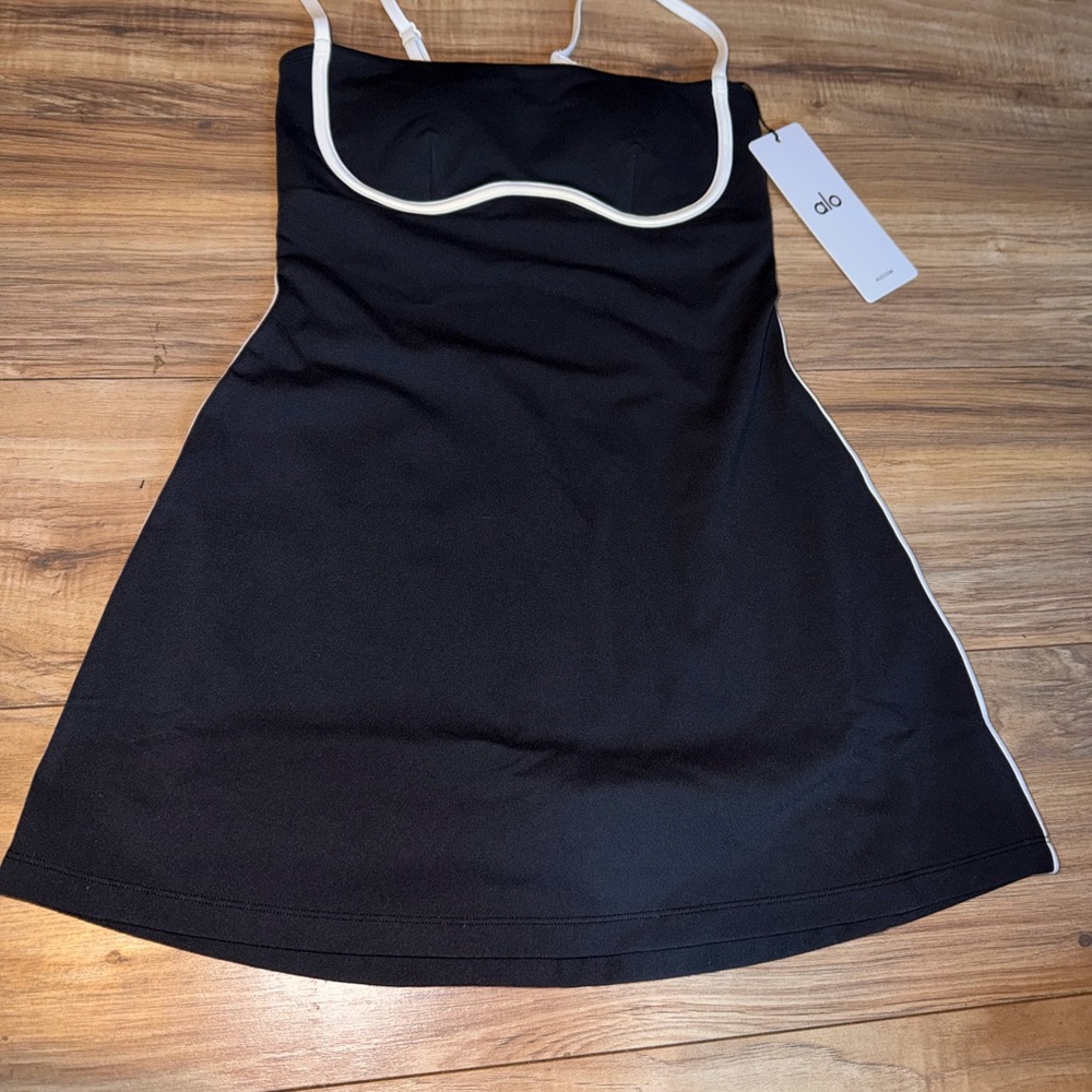 Airbrush streamlined dress